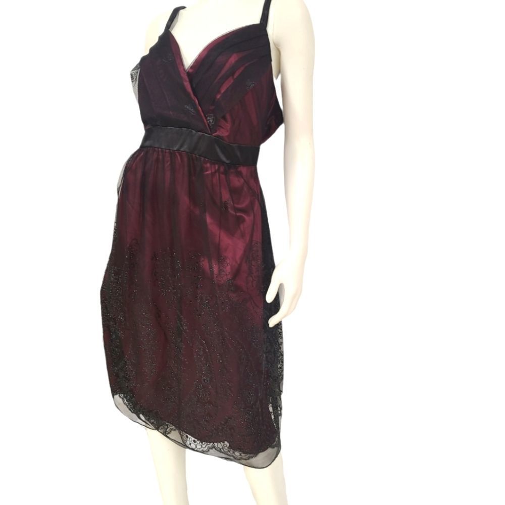 Brand new with Tags burgundy and Black Special Occasion Dress size 24 - Picture 2 of 7